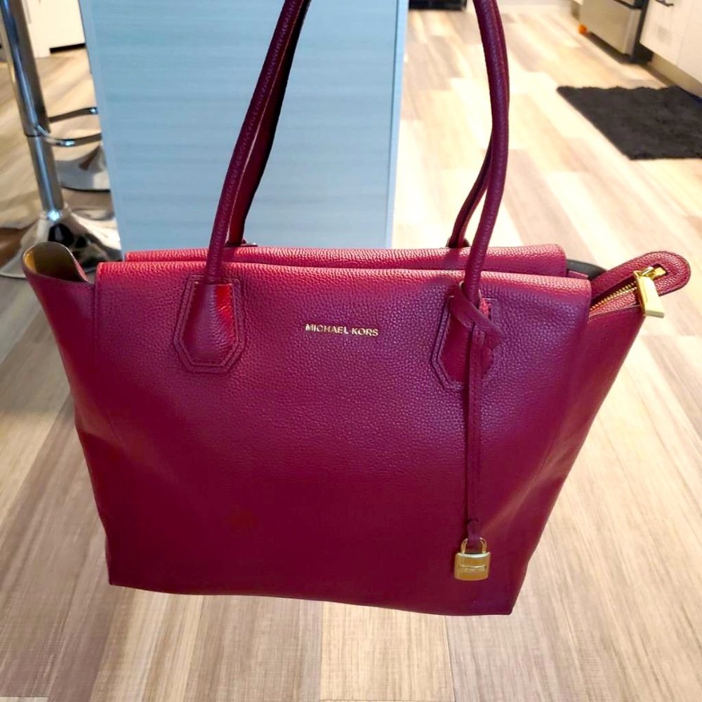 MK Purse